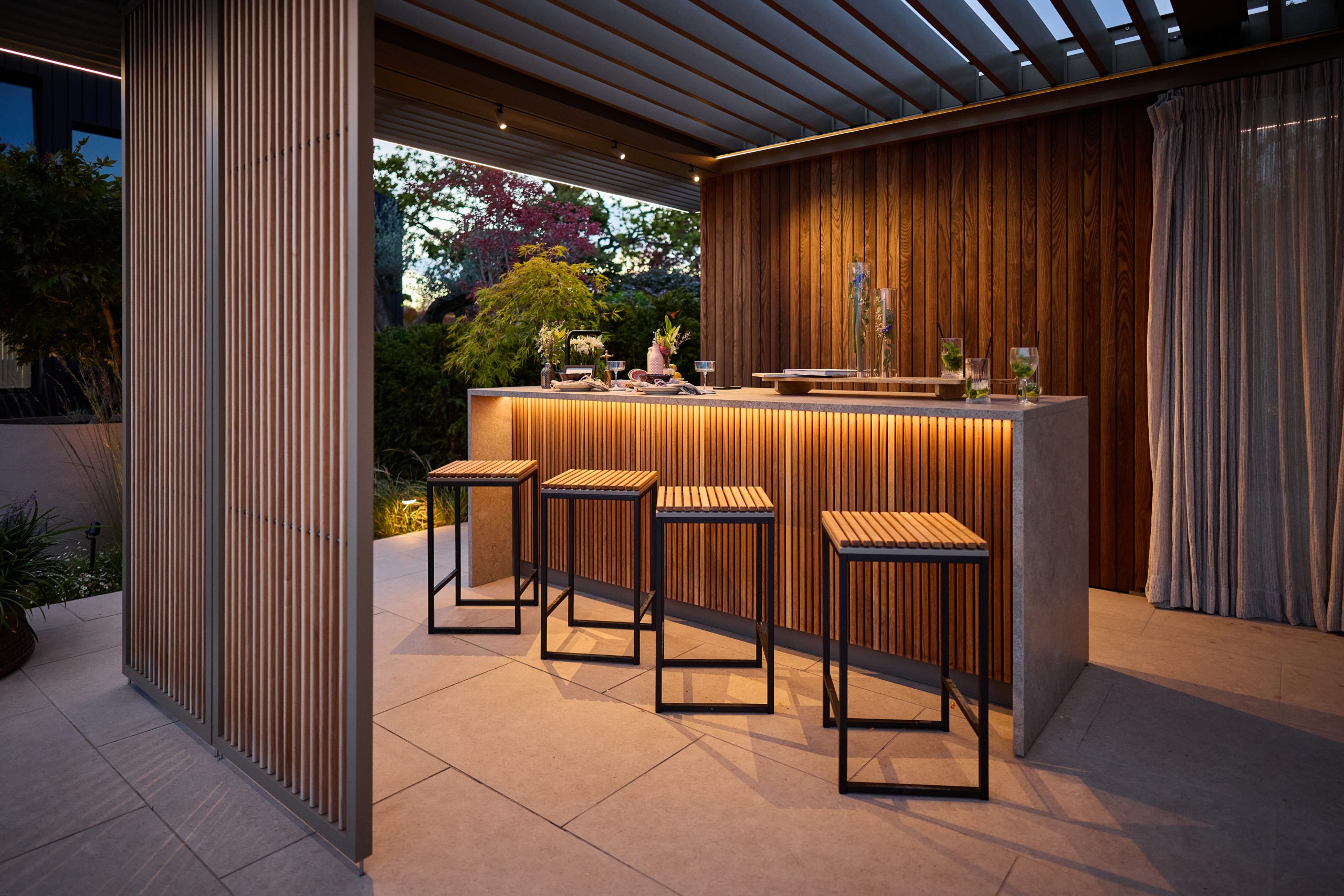 http://W-Outdoor-Living-Outdoor-Kitchen